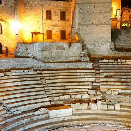 Casa Al Teatro Lägenhet Terracina Exteriör bild