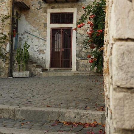 Casa Al Teatro Lägenhet Terracina Exteriör bild